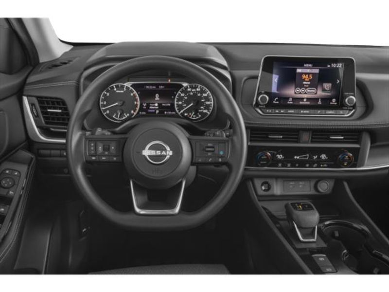 2025 Nissan Rogue SV photo 7