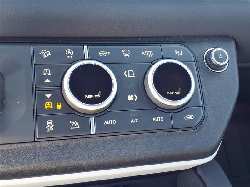Used 2023 Land Rover Defender SImage 24