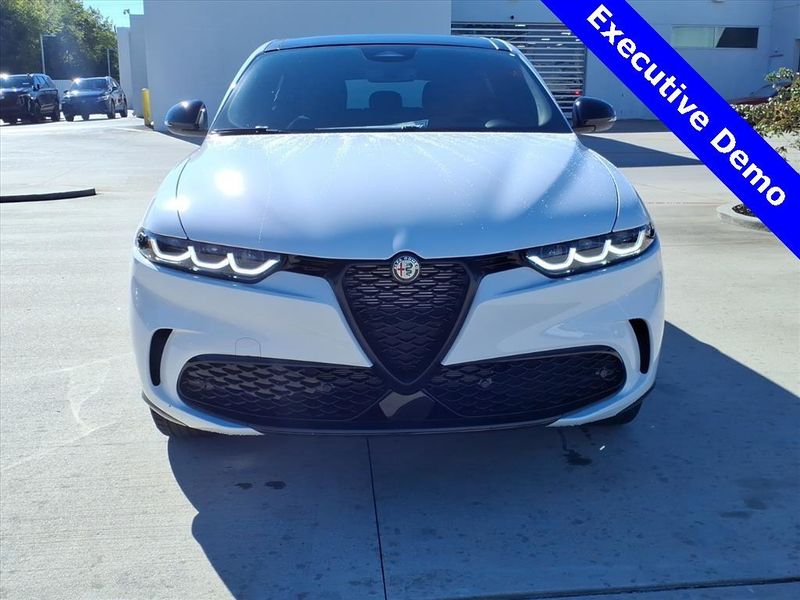 New 2025 Alfa Romeo Tonale AwdImage 4