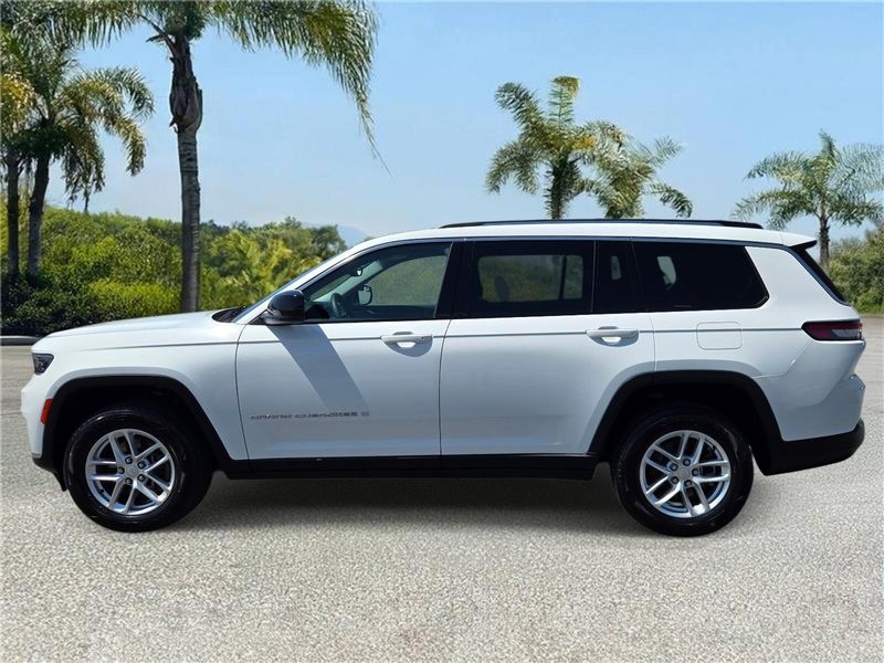 Used 2023 Jeep Grand Cherokee L Laredo 4x2