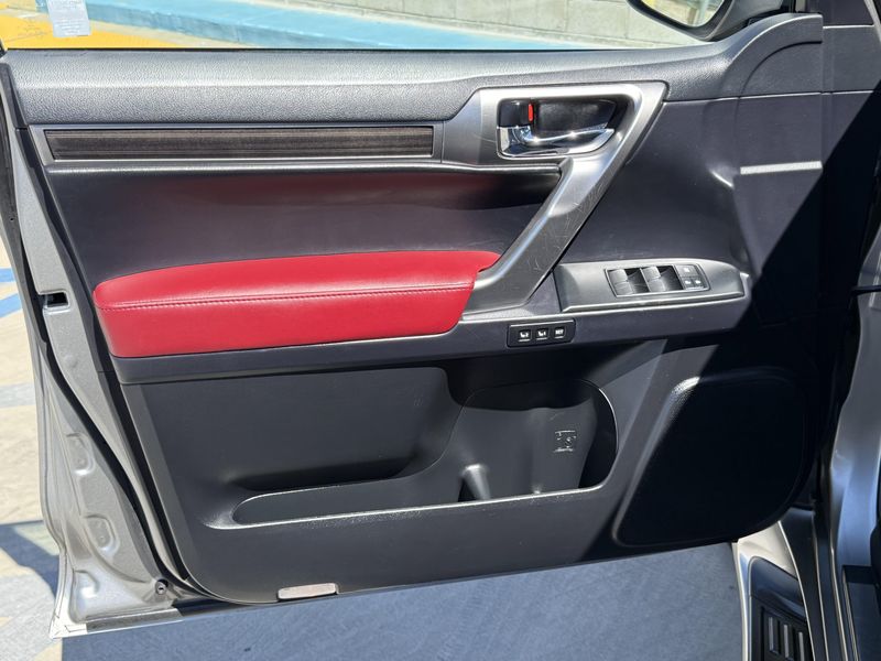 Used 2023 Lexus GX 460 PremiumImage 16