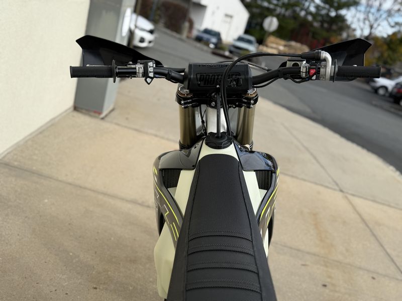 2026 Triumph TF250CImage 6