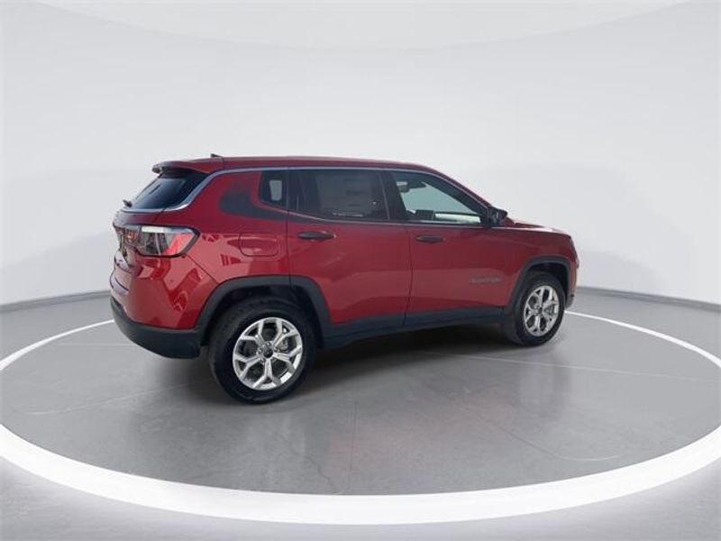 2025 Jeep Compass Sport 4x4Image 8