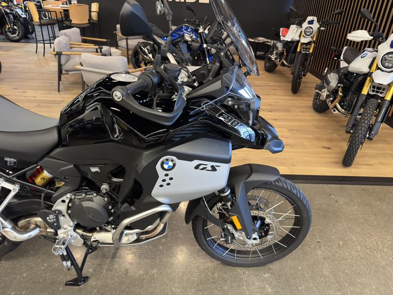 2025 BMW F 900 GS Adventure - BLACK STORM METALLIC