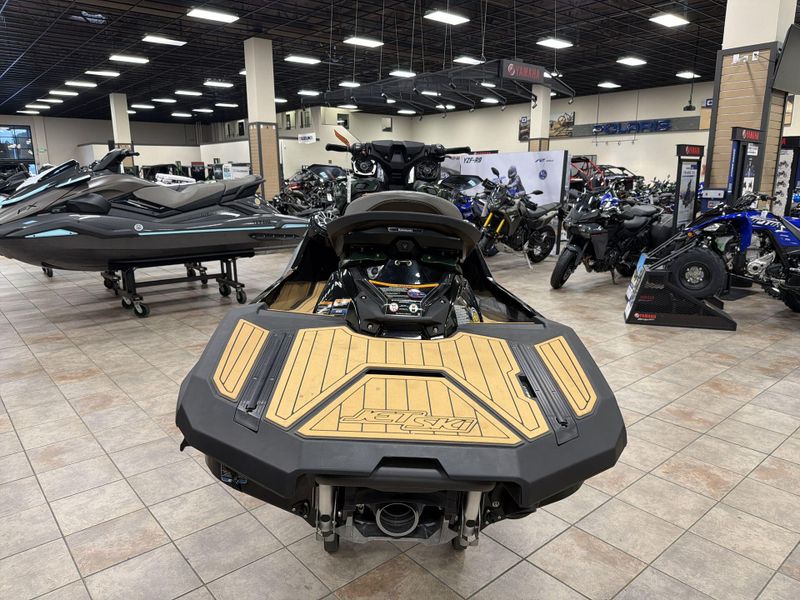 New 2025 Kawasaki JET SKI ULTRA 160LX Image 16