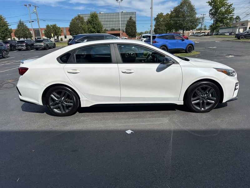 2021 Kia Forte GT-Line photo 5