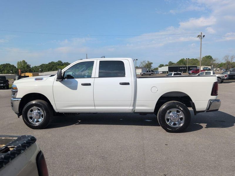 2025 RAM 2500 Tradesman Crew Cab 4x4 6