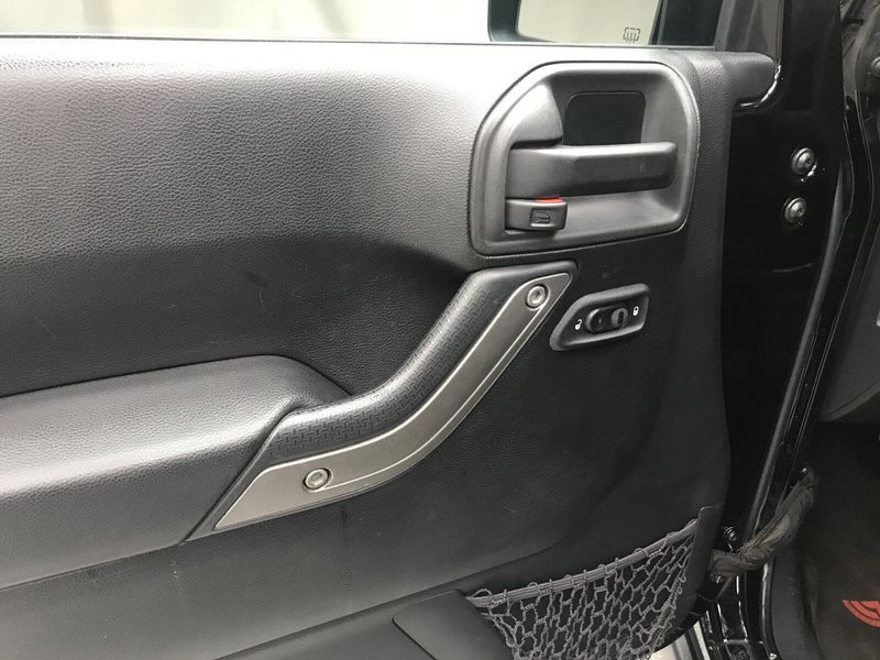 2015 Jeep Wrangler Unlimited SportImage 3