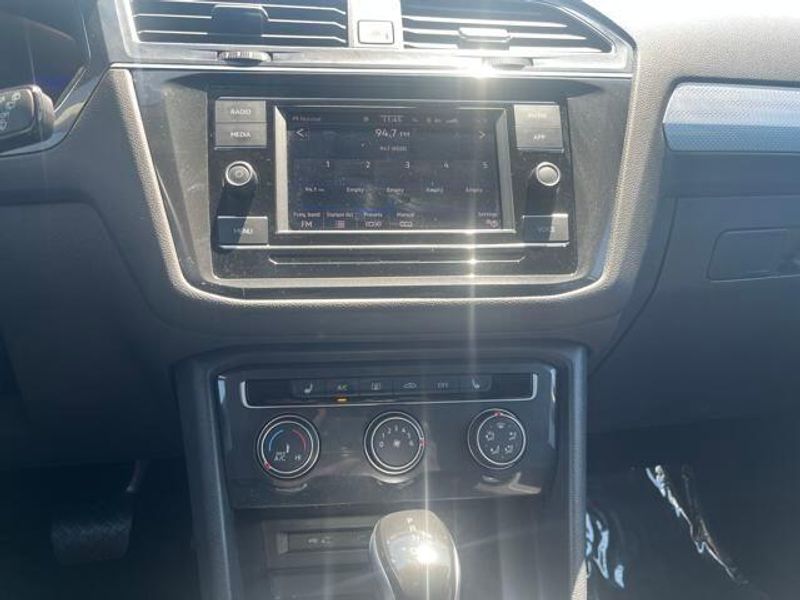 2024 Volkswagen Tiguan 2.0T S
