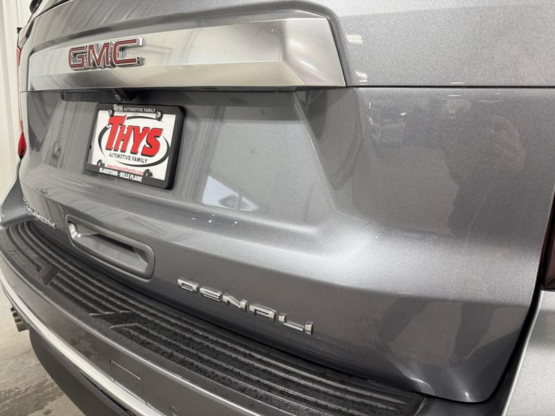 Used 2022 GMC Yukon DenaliImage 6