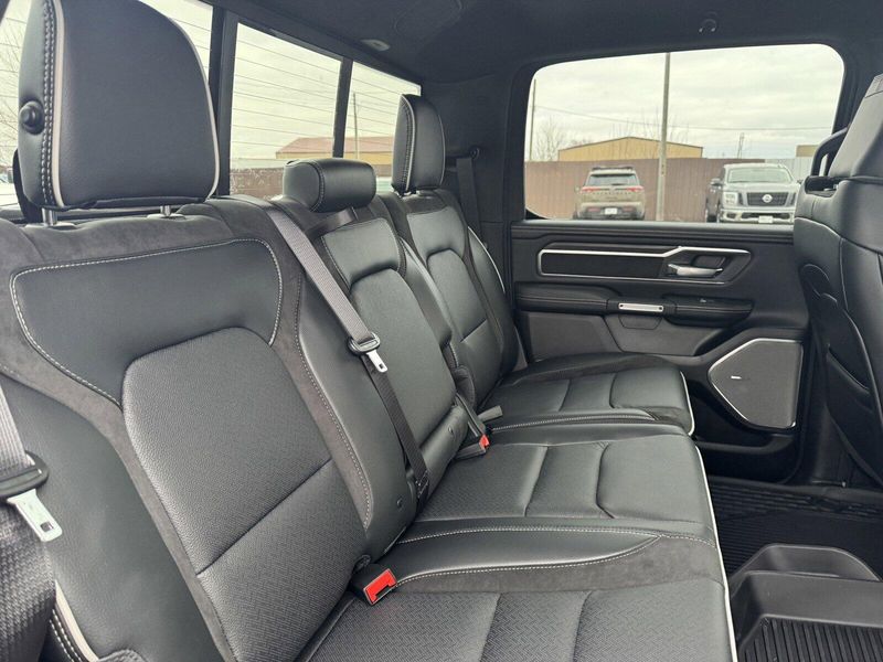 2025 RAM 1500 LaramieImage 12