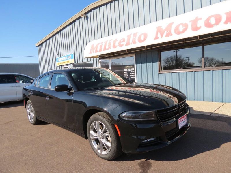 2023 Dodge Charger SXT AWD 4dr SedanImage 3