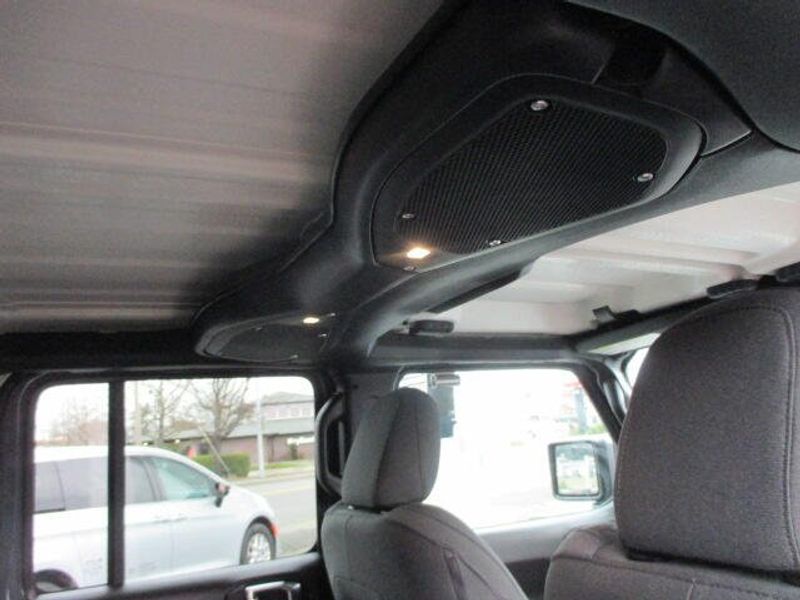 New 2026 Jeep Wrangler 4-door Sport SImage 28