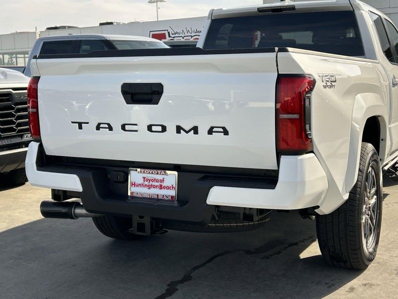 2025 Toyota Tacoma TRD SportImage 4