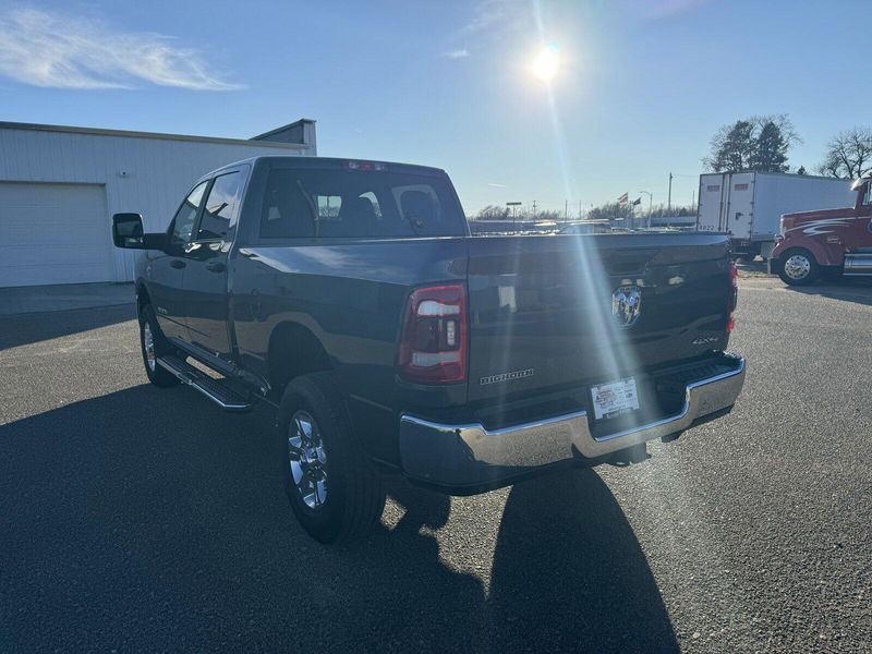 2024 RAM 2500 Big HornImage 6