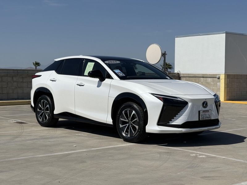 Used 2025 Lexus RZ 300e PremiumImage 2