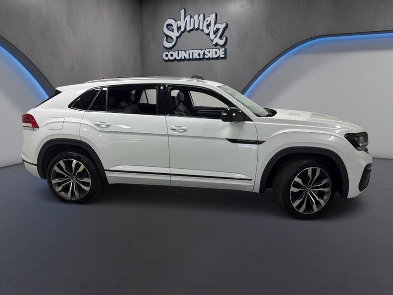 Used 2023 Volkswagen Atlas Cross Sport V6 SEL Premium R-Line AWD w/Sunroof & NavImage 3