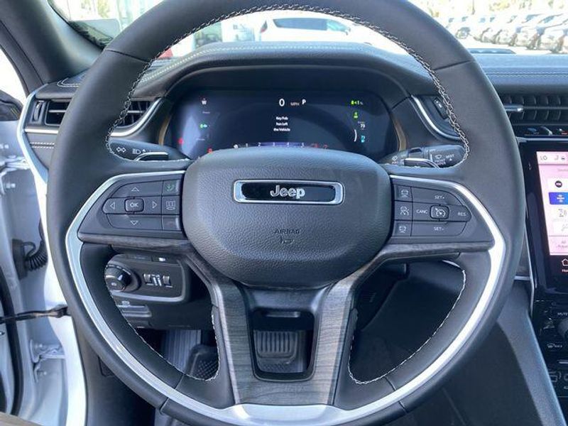 New 2024 Jeep Grand Cherokee 4xeImage 18