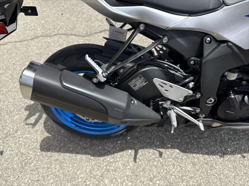 New 2027 Kawasaki NINJA ZX-6R ABS Image 16