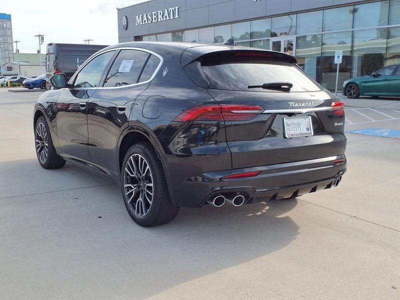 New 2025 Maserati Grecale Image 9