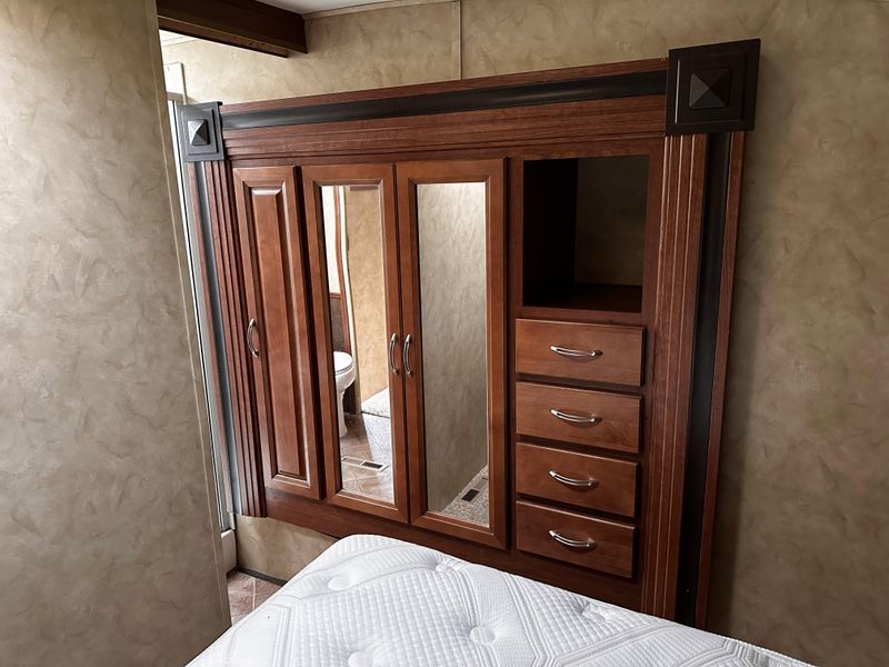 Used 2014 FOREST RIVER WILD CAT Image 31
