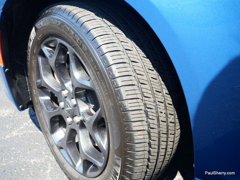 Used 2023 Chrysler 300 Touring L