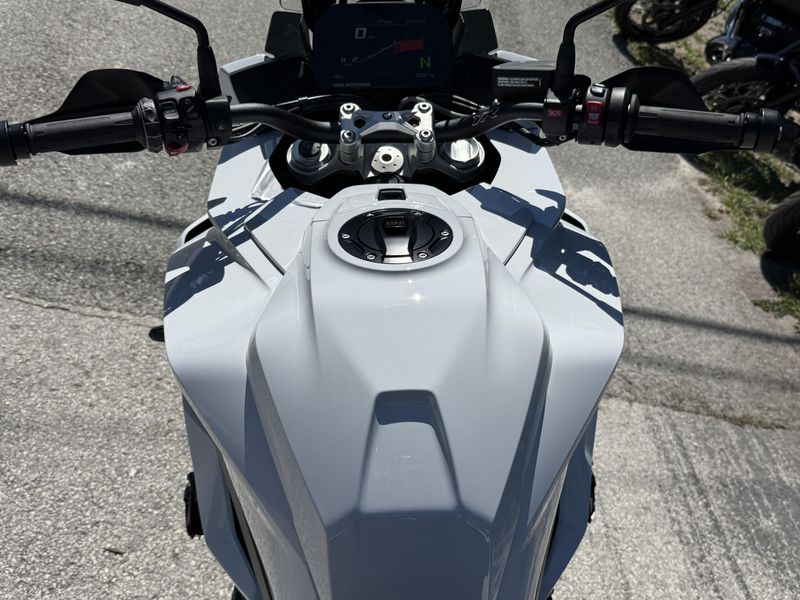 2026 BMW S 1000 XR
