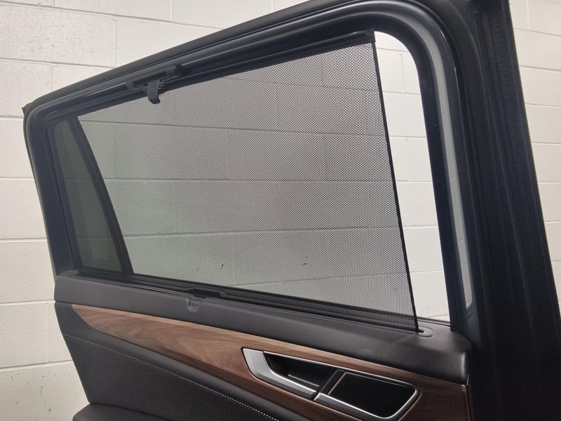 Used 2024 Volkswagen Atlas SE AWD w/TechnologyImage 17