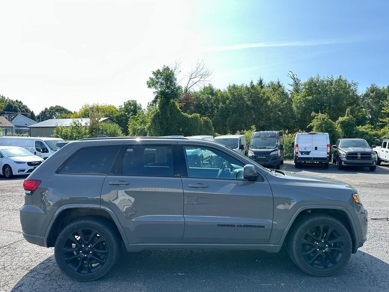 2020 Jeep Grand Cherokee AltitudeImage 13