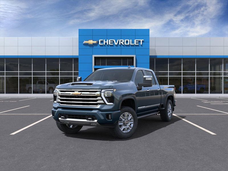 2025 Chevrolet Silverado 2500HD High CountryImage 8
