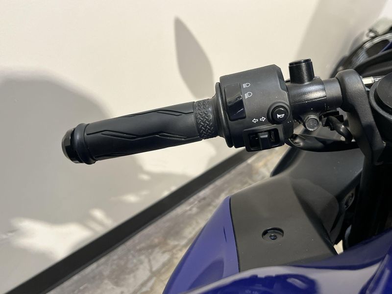 2024 Yamaha YZF-R3 ABS Image 12