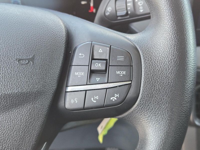 Used 2025 Ford Maverick XL FWD SuperCrew