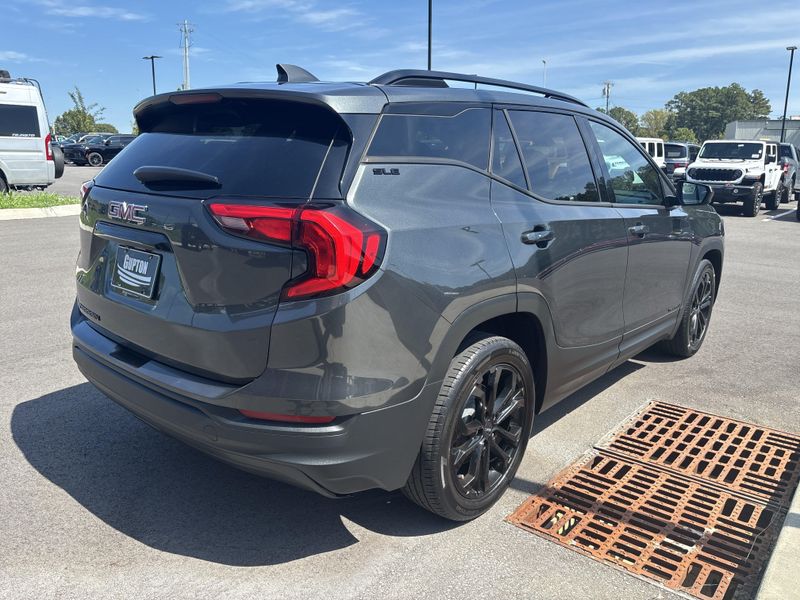 Used 2020 GMC Terrain SLEImage 5