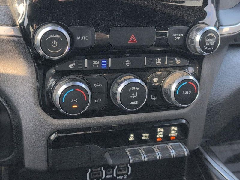 2022 RAM 1500 LaramieImage 17