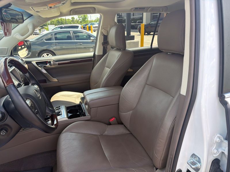Used 2018 Lexus GX 460 PremiumImage 31