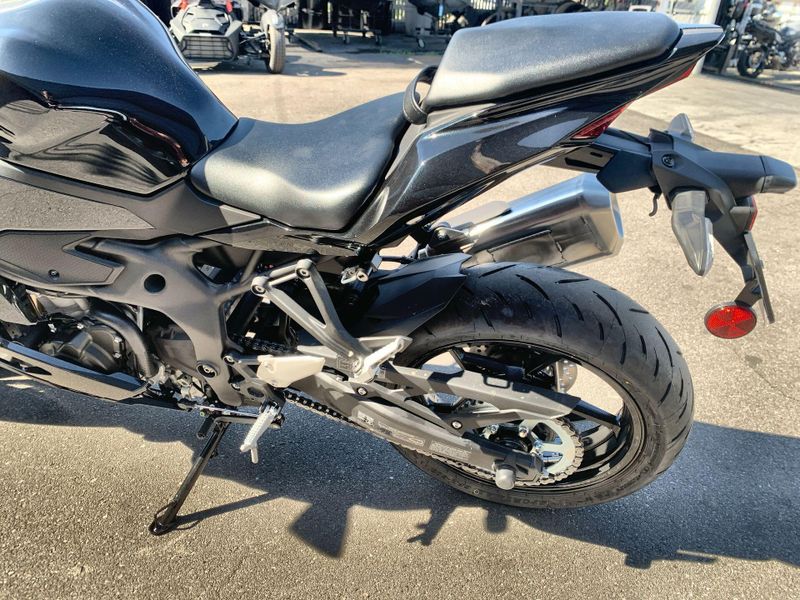 New 2026 Kawasaki NINJA ZX-4R ABS Image 13