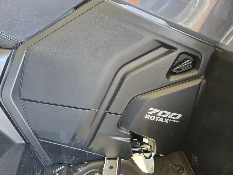 NEW 2026 CAN-AM OUTLANDER X MR 700 Image 12