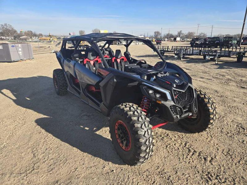 New 2026 Can-Am MAVERICK MAX XDS 64 TRR 