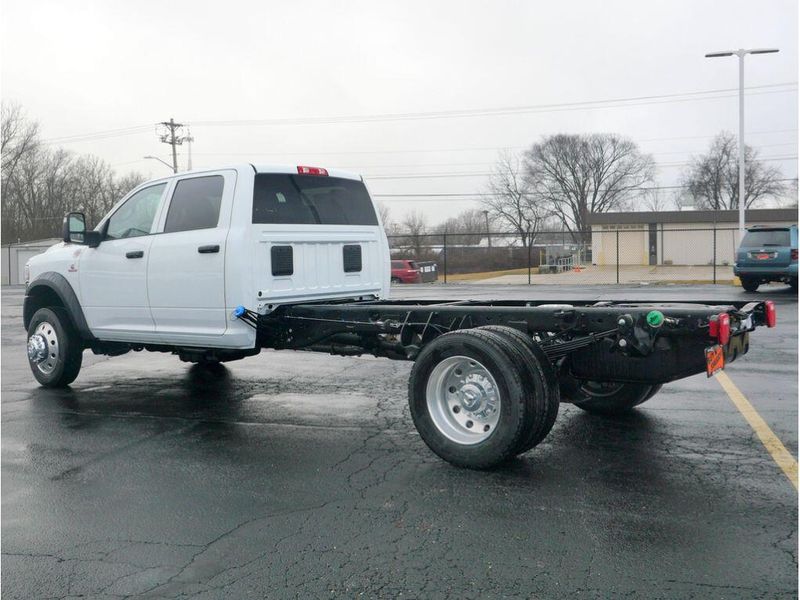 2024 RAM 5500 Tradesman Chassis Crew Cab 4x4 84