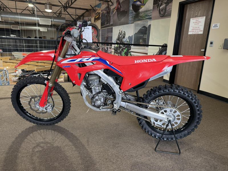 2022 Honda CRF250R Image 10