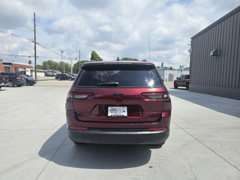 2025 Jeep Grand Cherokee L Altitude XImage 8