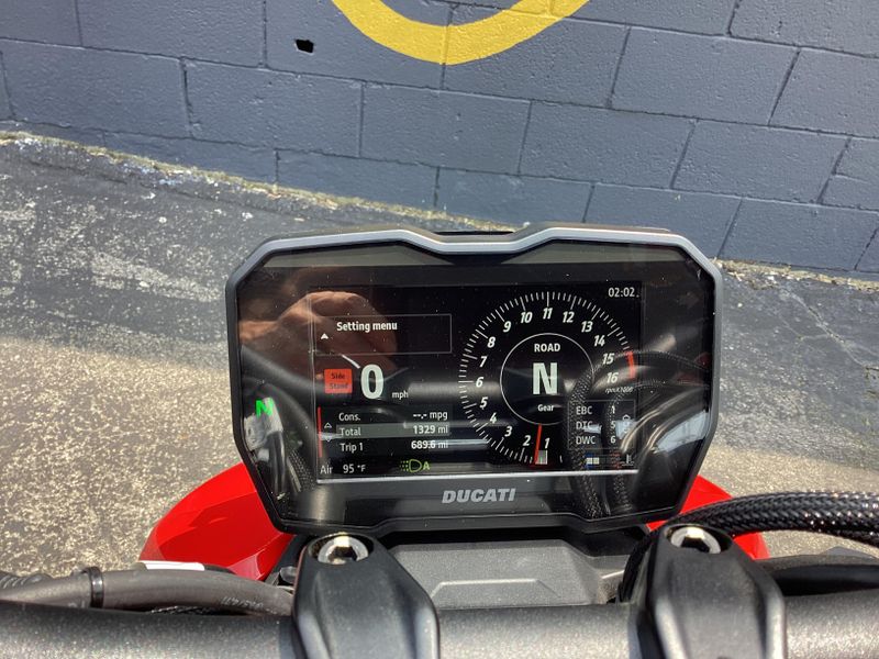 2024 Ducati Streetfighter V4 