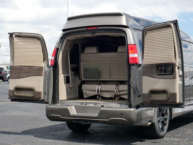 2023 Chevrolet Express Image 20