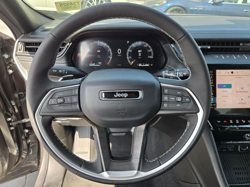 New 2026 Jeep Grand Cherokee L Laredo Altitude 4x2