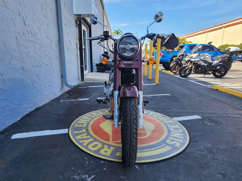 New 2026 Royal Enfield CLASSIC 650 Image 2