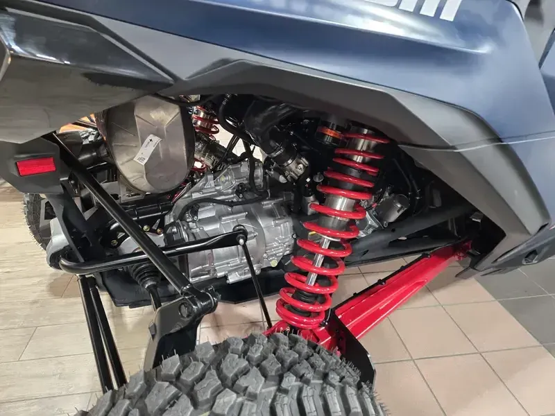 NEW 2026 CAN-AM MAVERICK R MAX X RS 999T DCT Image 9