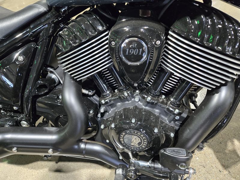 NEW 2025 INDIAN MOTORCYCLE CHIEF DARK HORSE Image 8