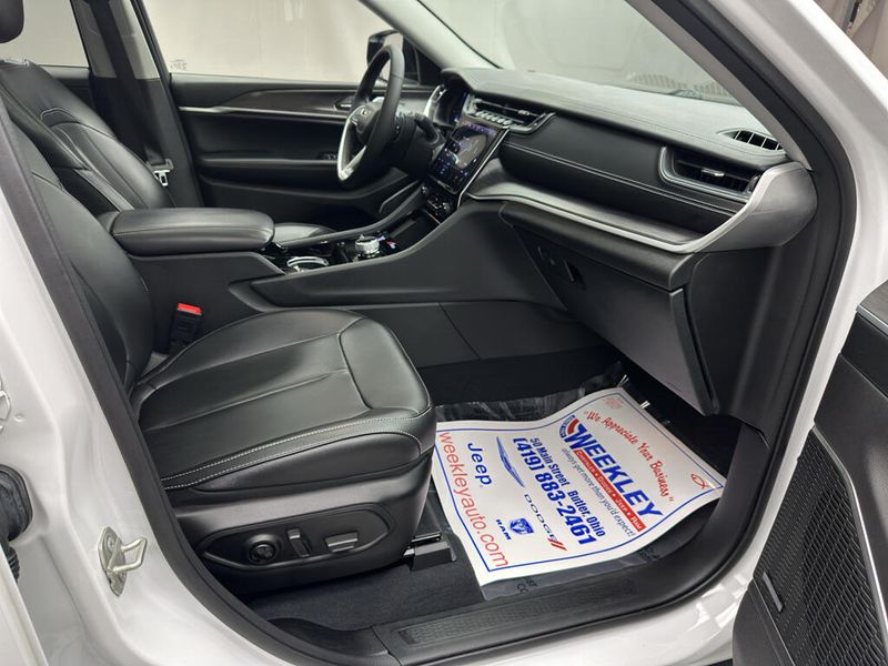 Used 2023 Jeep Grand Cherokee LimitedImage 18