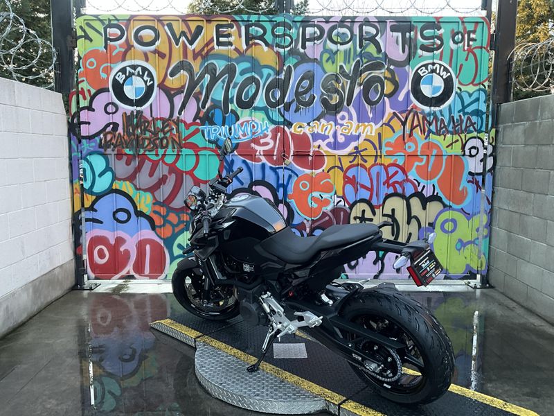 New 2026 BMW F 900 R Image 8