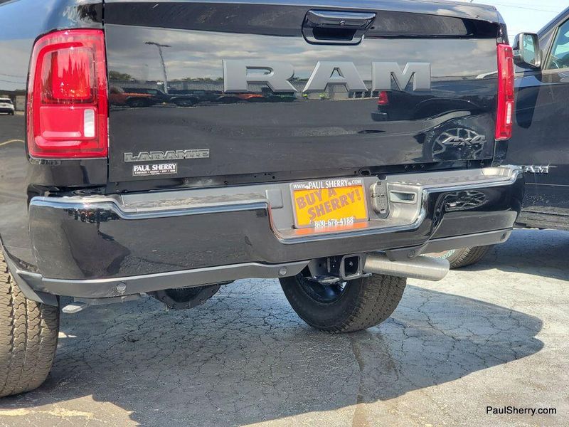 New 2026 RAM 2500 Laramie Crew Cab 4x4 6'4' Box